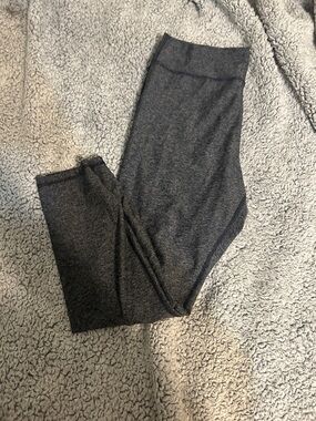 Charcoal Gray Seamless Leggings OLD NAVY cloud
